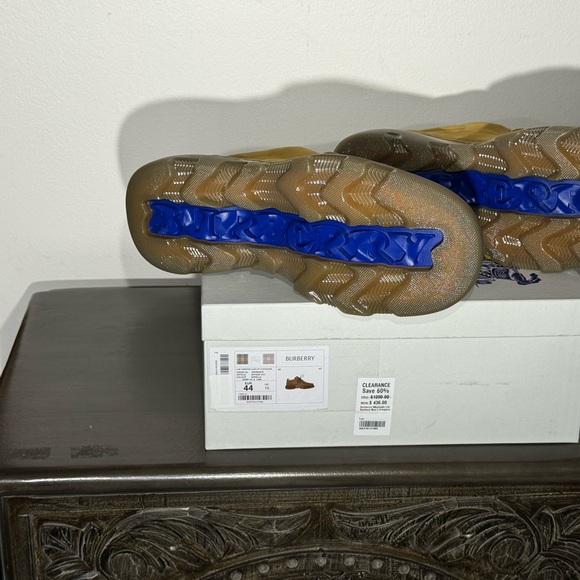 Burberry men’s boots NWT. - Picture 4 of 9